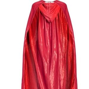 1178 NWT PrettyLittleThing Red Velvet Hooded Cape – One Size – Red